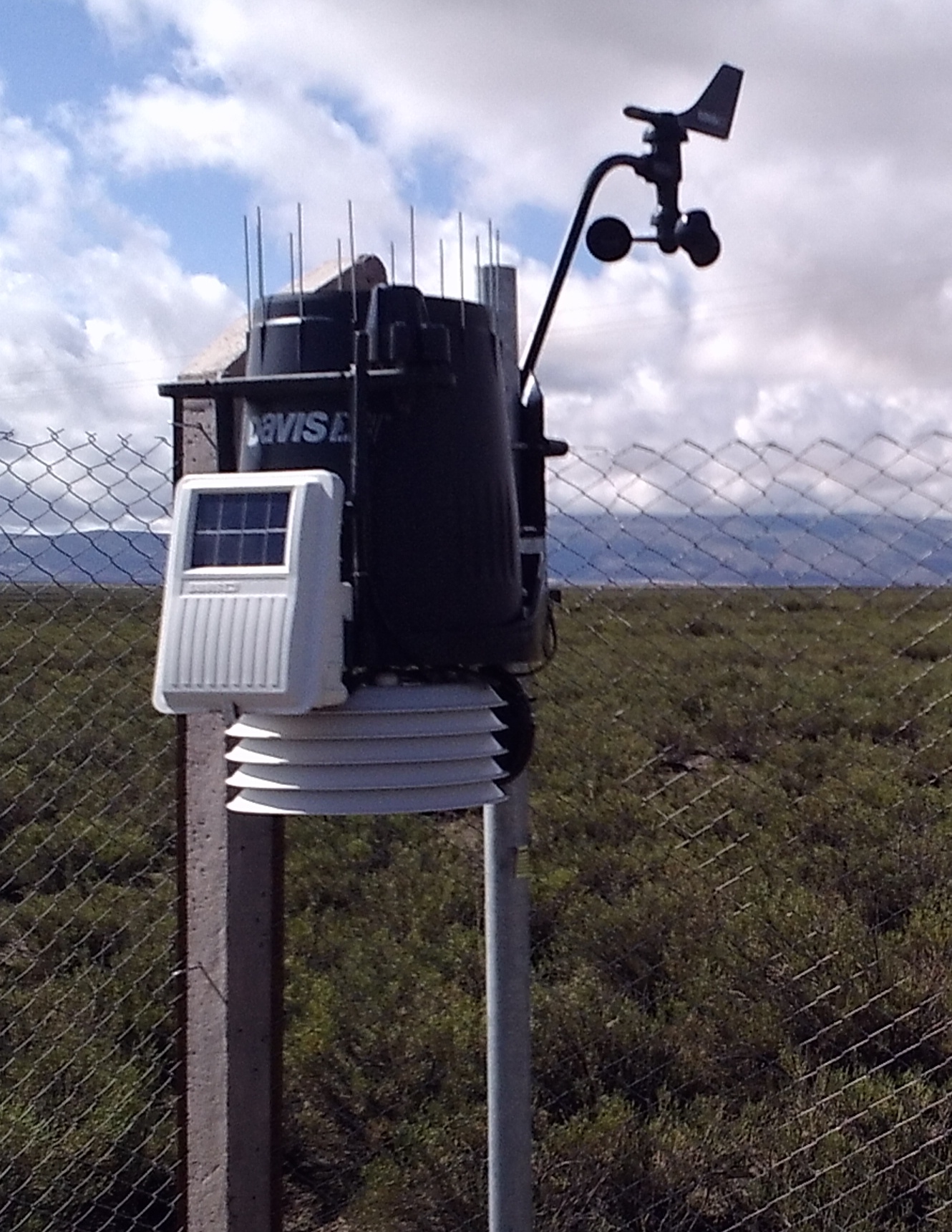 Hacia una Red Integrada de Estaciones Hidro-Meteorológicas de la APN (RIEHM – APN)